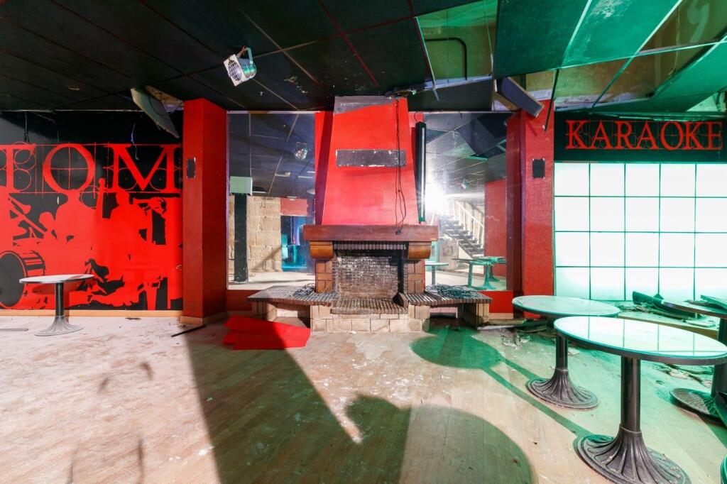 Imagen 3 de Oportunidad Única! Amplio Local Comercial en el Corazón de Vigo.