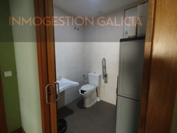 Imagen 4 de Local comercial en Venta en Santiago De Compostela La Coruña