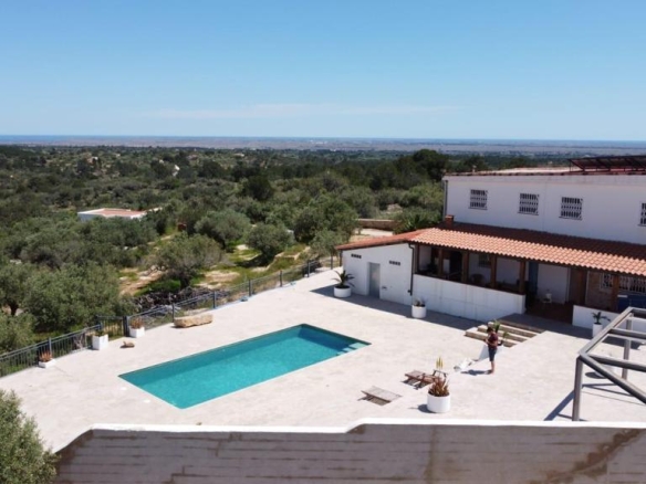 Imagen 1 de Casa de campo-Masía en Venta en Simpatica Tarragona NOU EIXAMPLE NORD