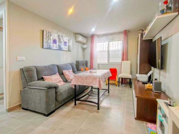 Imagen 2 de Gran piso junto Ronda de Triana!!!