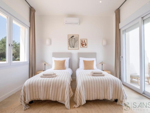 Imagen 2 de Casa-Chalet en Venta en Alicante Alicante