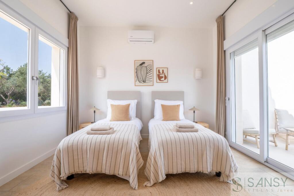 Imagen 2 de Casa-Chalet en Venta en Alicante Alicante