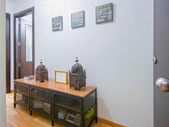 Imagen 3 de Bajo en Barriada Las Américas: lujo y comodidad a tu alcance