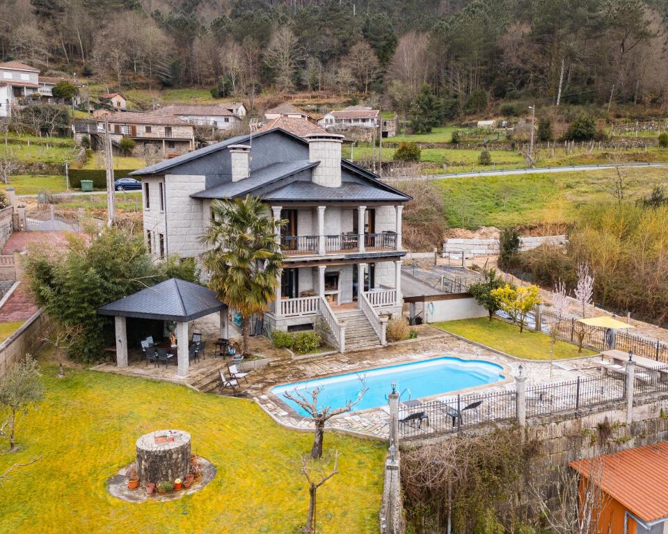 Imagen 2 de Un hogar de ensueño en Padrenda: lujo Imagen 2 de Un hogar de ensueño en Padrenda: lujo