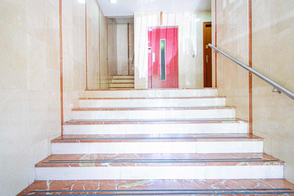 Imagen 2 de ¡Magnífica vivienda con TERRAZA! PLAZA DE GARAJE OPCIONAL