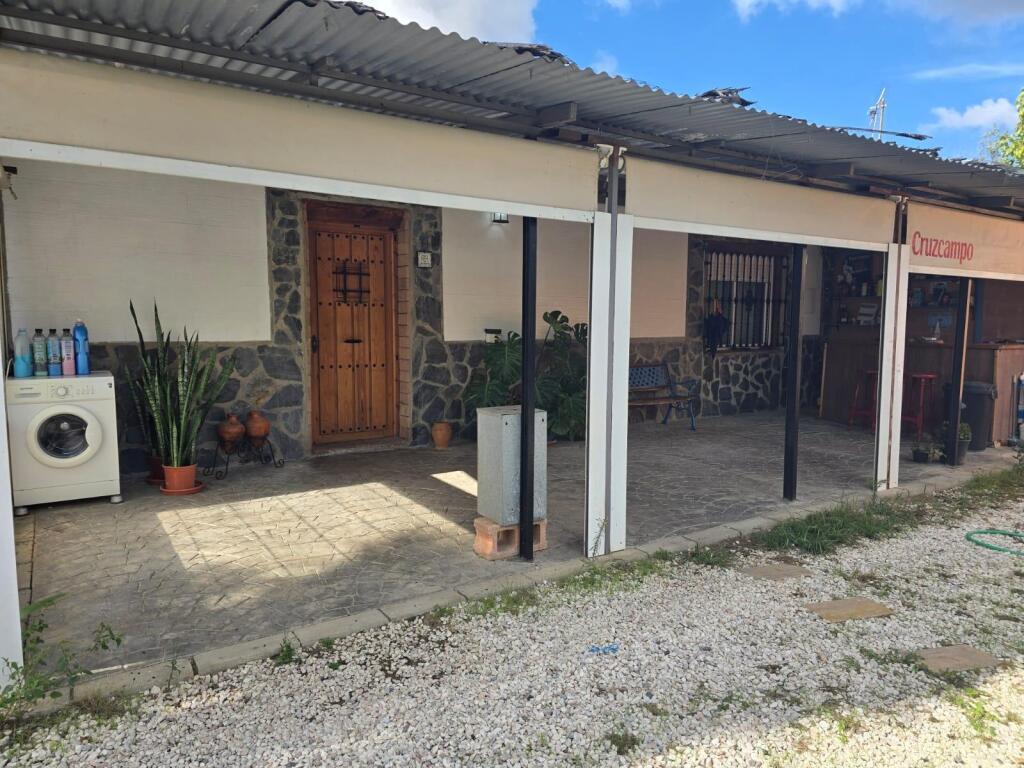 Imagen 3 de Gran Parcela con casa en urbanización los Pinos de La Algabarra!!! Imagen 3 de Gran Parcela con casa en urbanización los Pinos de La Algabarra!!!