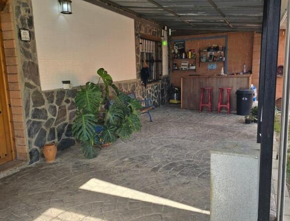 Imagen 4 de Gran Parcela con casa en urbanización los Pinos de La Algabarra!!!