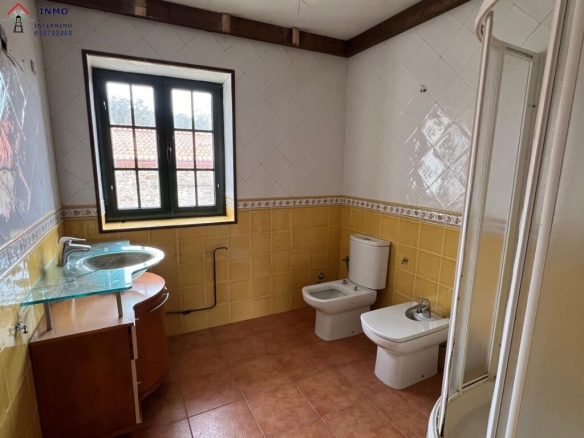 Imagen 4 de Casa-Chalet en Venta en Cedeira La Coruña Ref: 438093