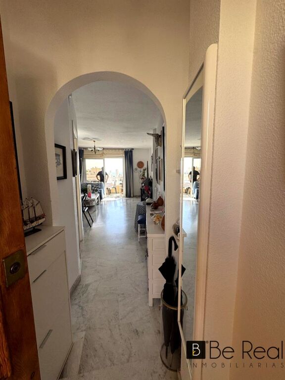 Imagen 4 de ATICO DE 2 DORMITORIOS CON VISTAS AL MAR EN LA CARIHUELA