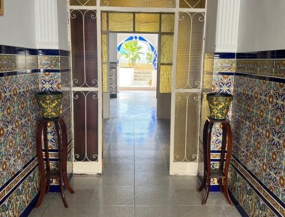 Imagen 2 de Magnífica casa de pueblo en el centro de Carrión de los Céspedes!!!