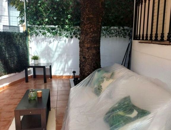 Imagen 2 de COQUETO LOFT REFORMADO EN PLANTA BAJA CON TERRAZA PRIVADA