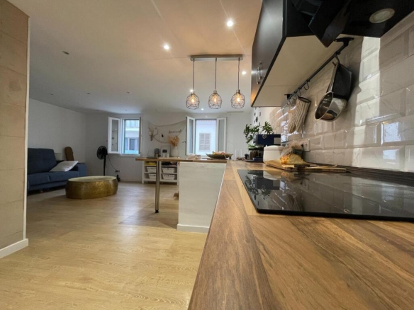 Imagen 1 de FANTÁSTICO PISO REFORMADO A UN MINUTO DE LA PLAYA - El Club del Propietario Imagen 1 de FANTÁSTICO PISO REFORMADO A UN MINUTO DE LA PLAYA