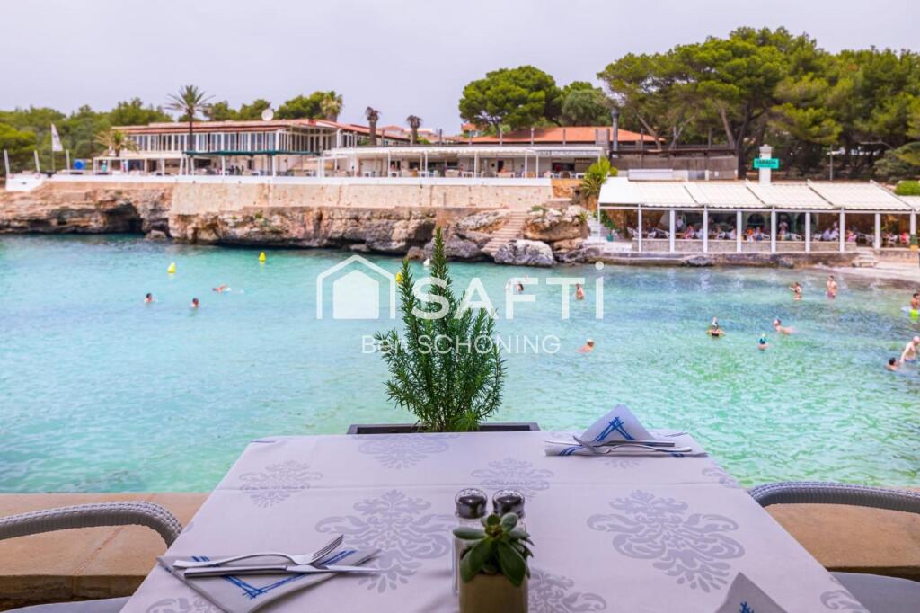 gastronomía y Chill-Out con vistas privilegiadas al Mar Mediterráneo.