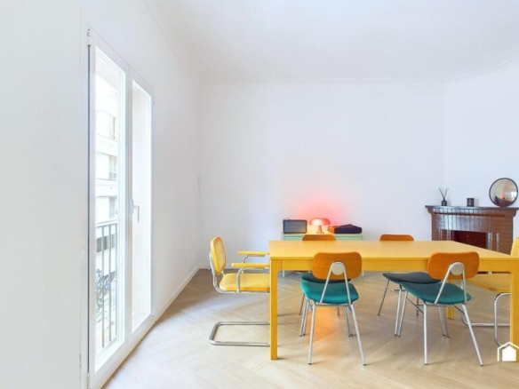 Imagen 4 de Piso increible reformado con Parking - C/ de la Reina Maria Cristina - Palma