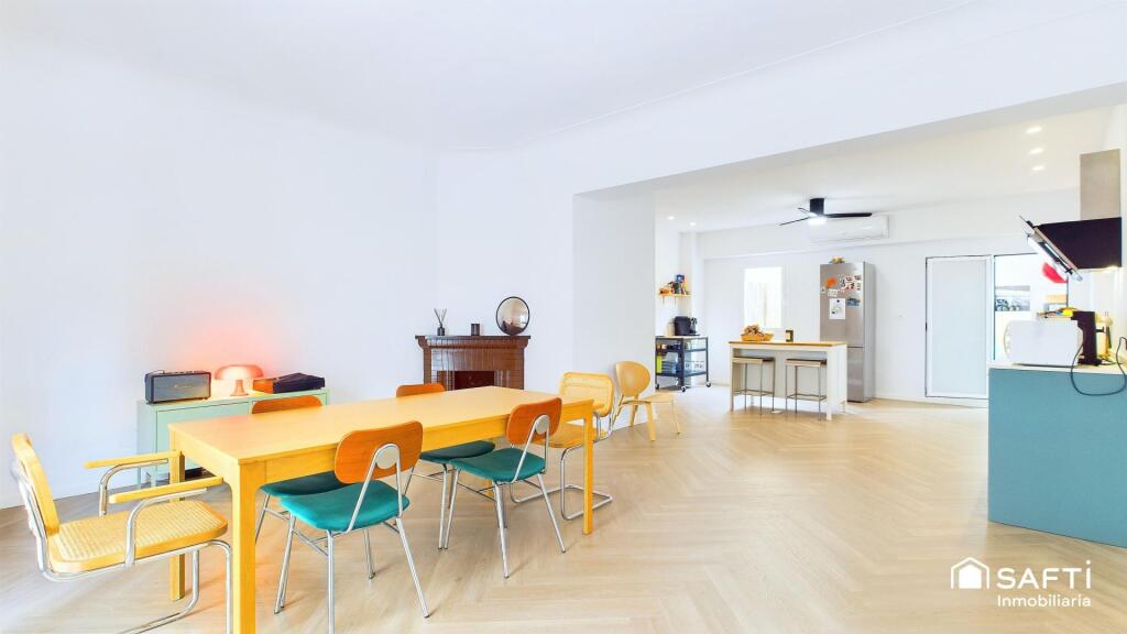 Imagen 1 de Piso increible reformado con Parking - C/ de la Reina Maria Cristina - Palma