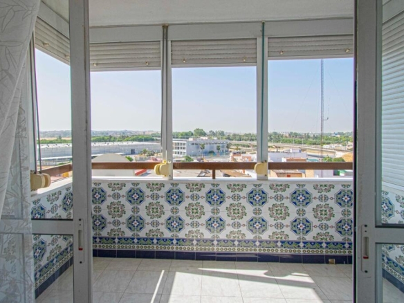 Imagen 4 de Gran vivienda en Su Eminencia!!!