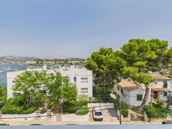 Imagen 2 de Fabuloso Piso reformado y amueblado - Vista al Mar - Playa Caló d'en Pellicer