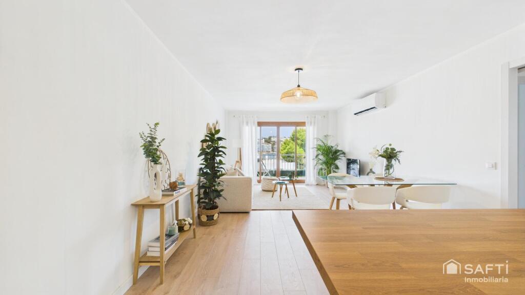 Imagen 3 de Fabuloso Piso reformado y amueblado - Vista al Mar - Playa Caló d'en Pellicer