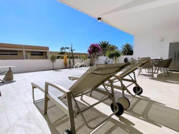 Imagen 1 de Casa-Chalet en Venta en Adeje Santa Cruz de Tenerife - El Club del Propietario Imagen 1 de Casa-Chalet en Venta en Adeje Santa Cruz de Tenerife