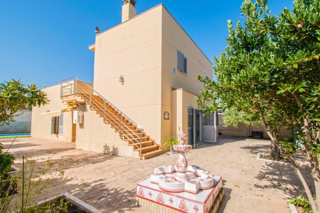 Imagen 3 de CHALET INDEPENDIENTE EN ESPARTINAS URBANIZACION LA SANTA Imagen 3 de CHALET INDEPENDIENTE EN ESPARTINAS URBANIZACION LA SANTA