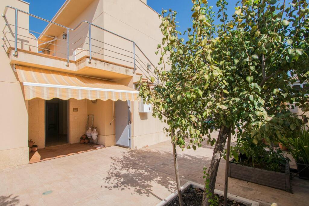 Imagen 4 de CHALET INDEPENDIENTE EN ESPARTINAS URBANIZACION LA SANTA Imagen 4 de CHALET INDEPENDIENTE EN ESPARTINAS URBANIZACION LA SANTA