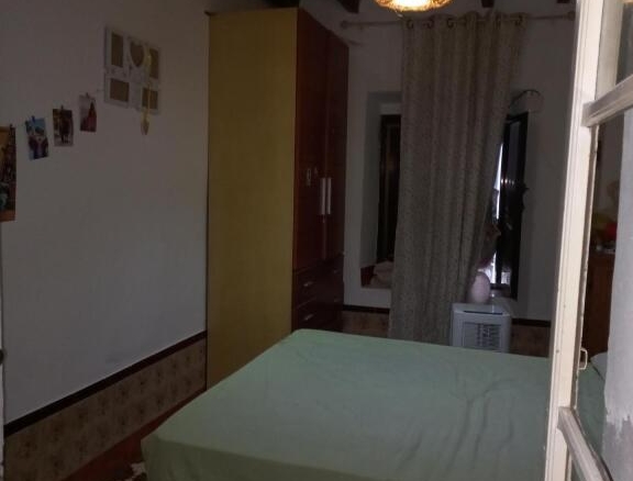 Imagen 4 de Casa con terreno en venta en el centro de Salteras