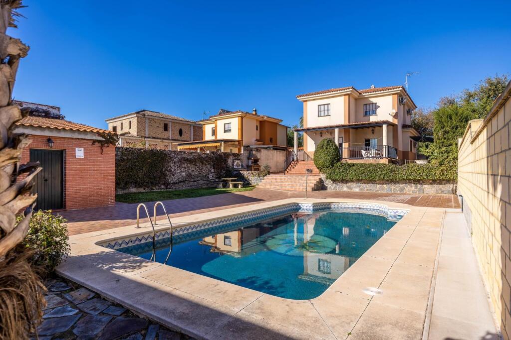 Imagen 2 de Espectacular chalet en Almensilla!!!