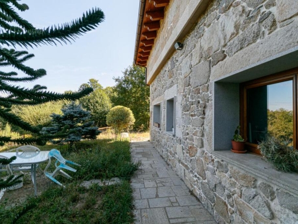 Imagen 2 de Precioso Chalet Rural de 270 m2 en pleno corazón de la Ribeira Sacra