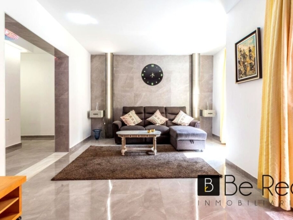 Imagen 1 de COQUETO APARTAMENTO DE 2 DORMITORIOS CON TERRAZA Y LICENCIA TURISTICA EN TORREMOLINOS - El Club del Propietario Imagen 1 de COQUETO APARTAMENTO DE 2 DORMITORIOS CON TERRAZA Y LICENCIA TURISTICA EN TORREMOLINOS