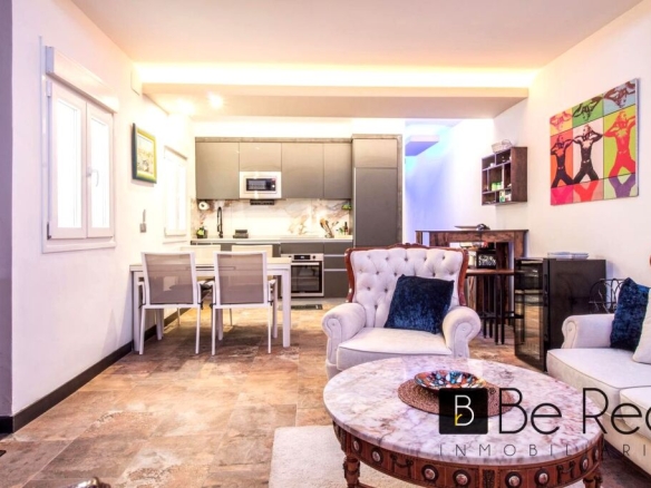 Imagen 2 de PRECIOSO APARTAMENTO DE 2 DORMITORIOS CON LICENCIA TURISTICA EN LA ZONA DE EL CALVARIO EN TORREMOLINOS