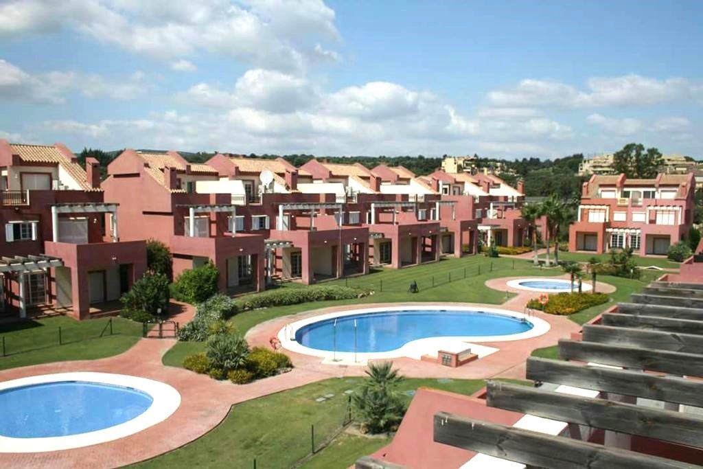 Imagen 2 de Adosada en Venta en Linea De La Concepcion