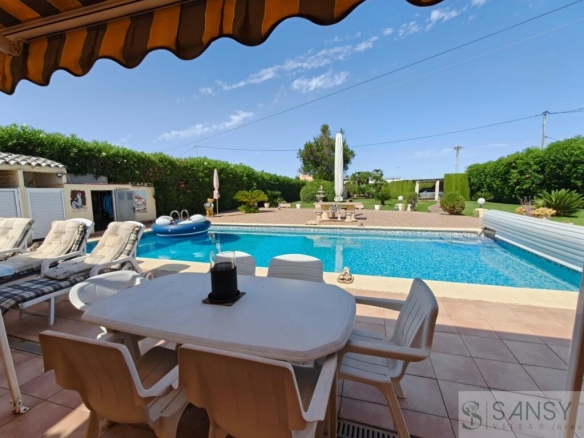 Imagen 1 de Casa-Chalet en Venta en Alicante Alicante - El Club del Propietario Imagen 1 de Casa-Chalet en Venta en Alicante Alicante