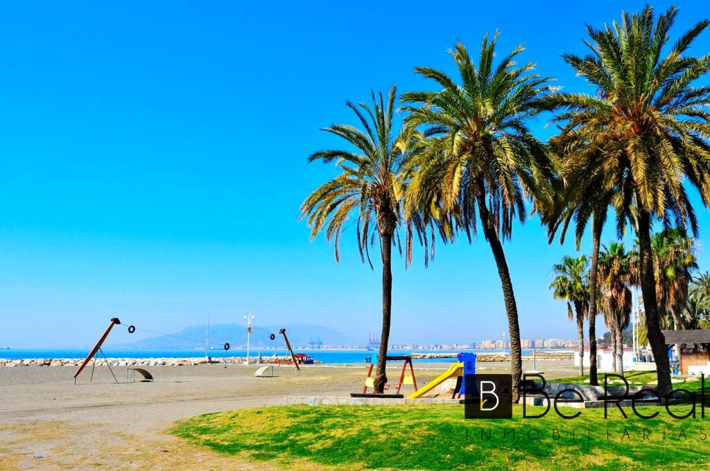 MÁLAGA - ¡OPORTUNIDAD ÚNICA EN AVENIDA PÍO BAROJA!