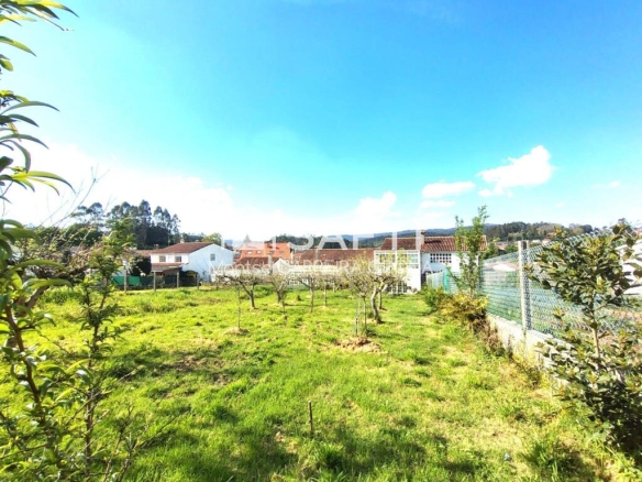 Imagen 2 de Casa independiente con jardín y  vistas impresionantes en Santiago de Compostela.