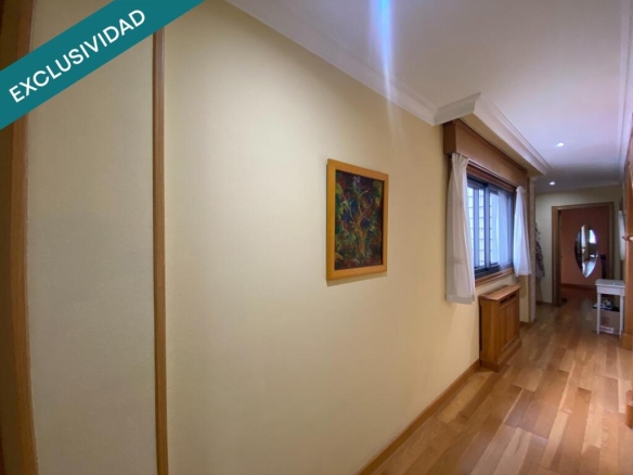 Imagen 3 de Piso exclusivo de 240m2 una sola vivienda por planta y espectaculares vistas a la ría de Vigo.