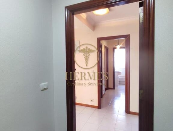 Imagen 2 de Piso con garage y ascensor en el centro de Tui