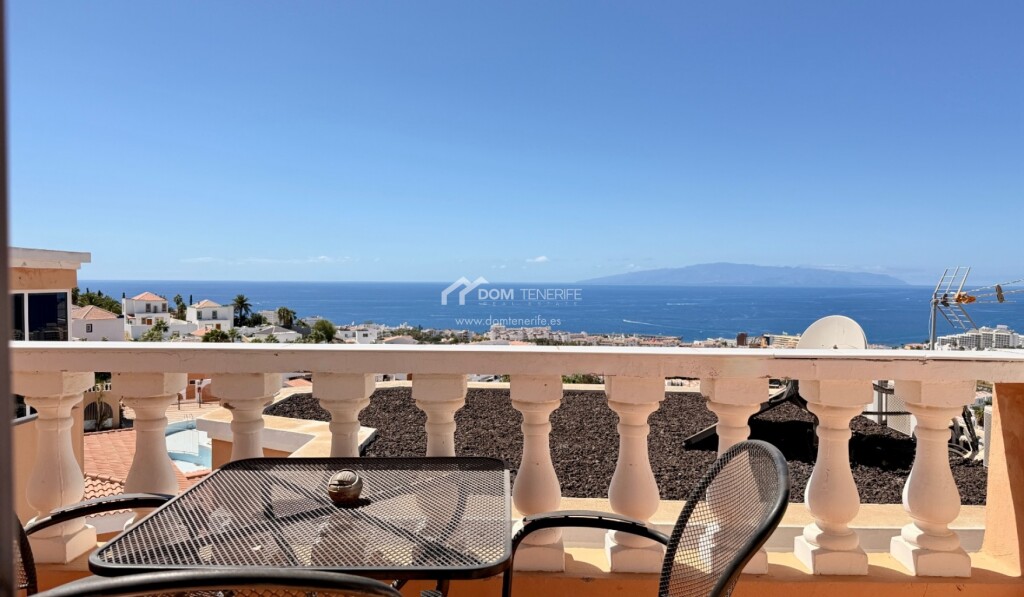 Imagen 2 de Casa de pueblo en Venta en Adeje Santa Cruz de Tenerife