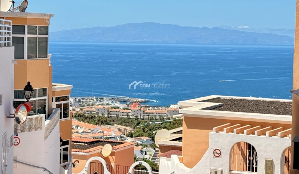 Imagen 3 de Casa de pueblo en Venta en Adeje Santa Cruz de Tenerife