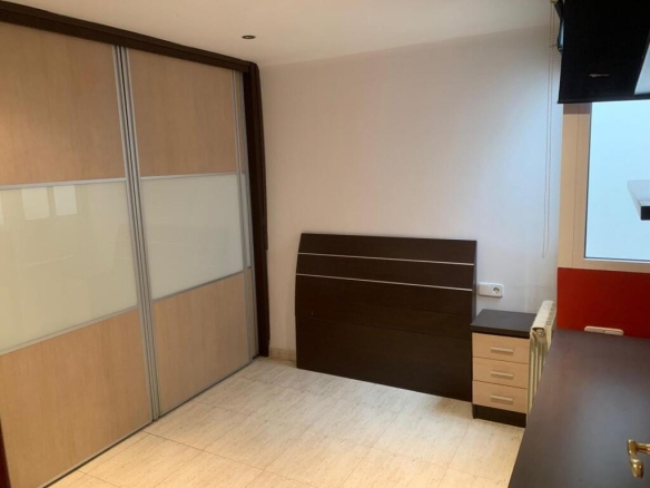 Imagen 4 de Reformado con terraza. Cerca de Fabrica Nova.