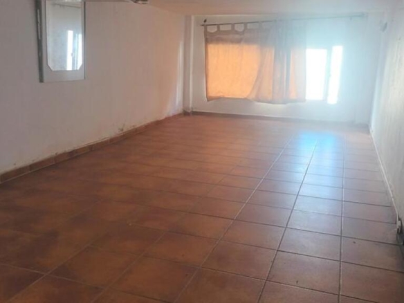 Imagen 2 de ESTUPENDO LOCAL COMERCIAL EN VENTA EN EL CENTRO DE SABINILLAS