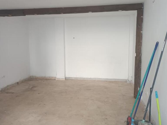 Imagen 3 de ESTUPENDO LOCAL COMERCIAL EN VENTA EN EL CENTRO DE SABINILLAS