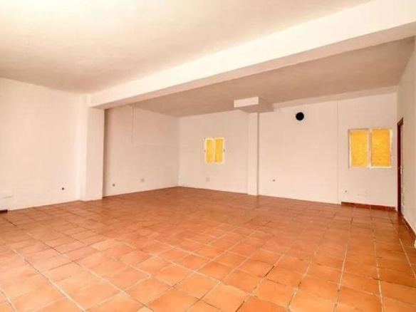 Imagen 3 de VENTA DE LOCAL COMERCIAL EN PLENO CORAZÓN DE SABINILLAS