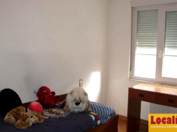 Imagen 4 de Excelente chalet con garaje cerrado en Palencia