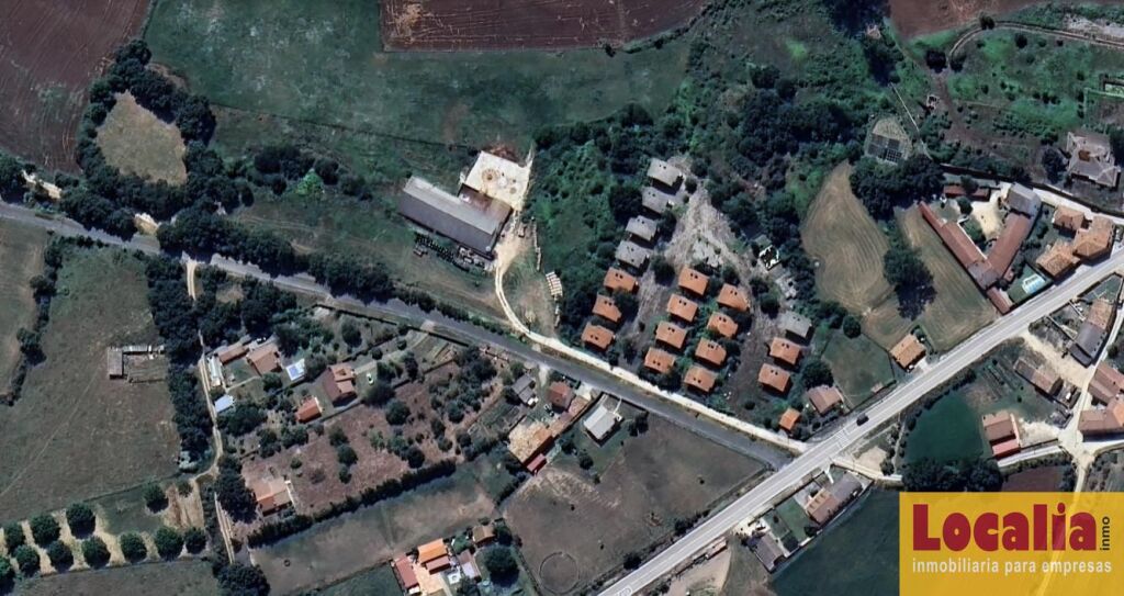 Imagen 4 de Suelo con obra parada en Villarcayo (Burgos)