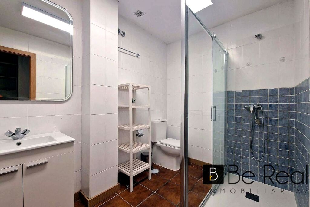 ALQUILER DE ÚLTIMA HABITACIÓN EN VILLANUEVA DE LA CAÑADA (MADRID).