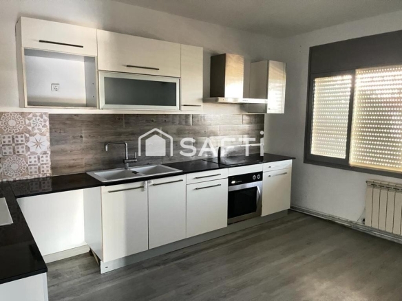 Imagen 3 de MAGNIFICA CASA UNIFAMILIAR IDEAL PARA DOS FAMILIAS