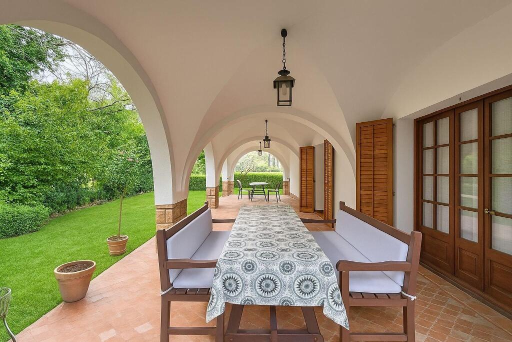 Imagen 3 de Espectacular Chalet en Maçanet de la Selva con Jardín y Piscina