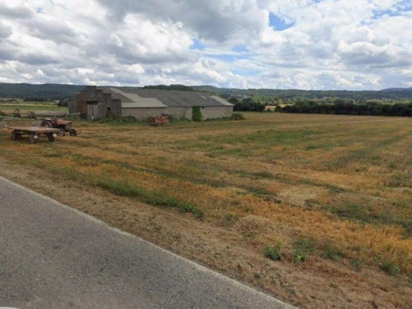 Imagen 4 de Se vende nave con finca de 28.000 metros cuadrados