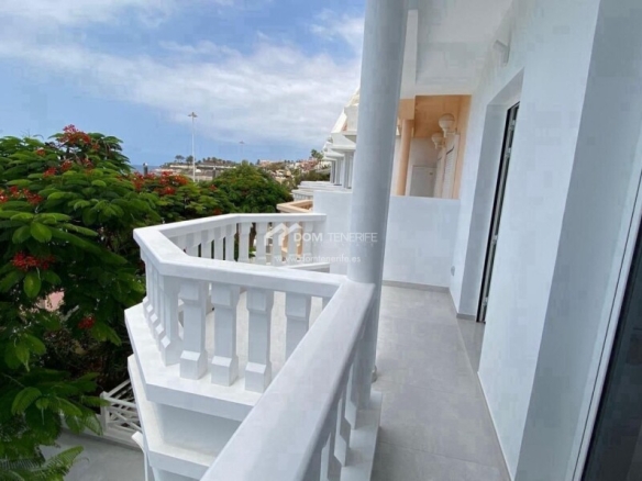 Imagen 4 de Casa-Chalet en Venta en Adeje Santa Cruz de Tenerife