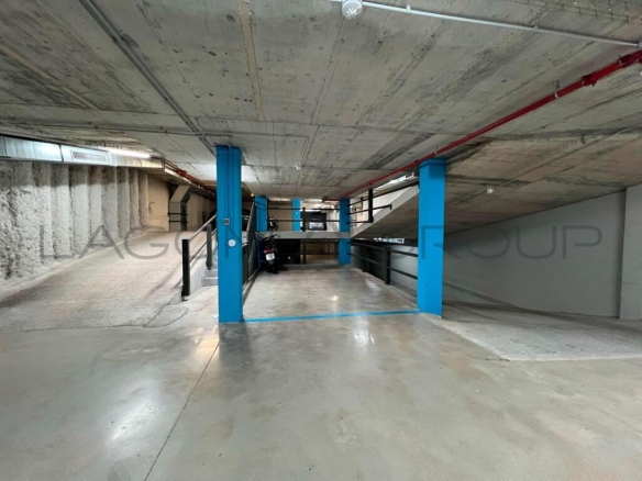 Imagen 2 de Parking coche en Alquiler en Barcelona Barcelona